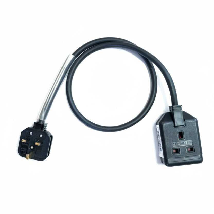 This heavy duty 13A extension lead is a simple, reliable way to power a single appliance from a standard UK mains outlet