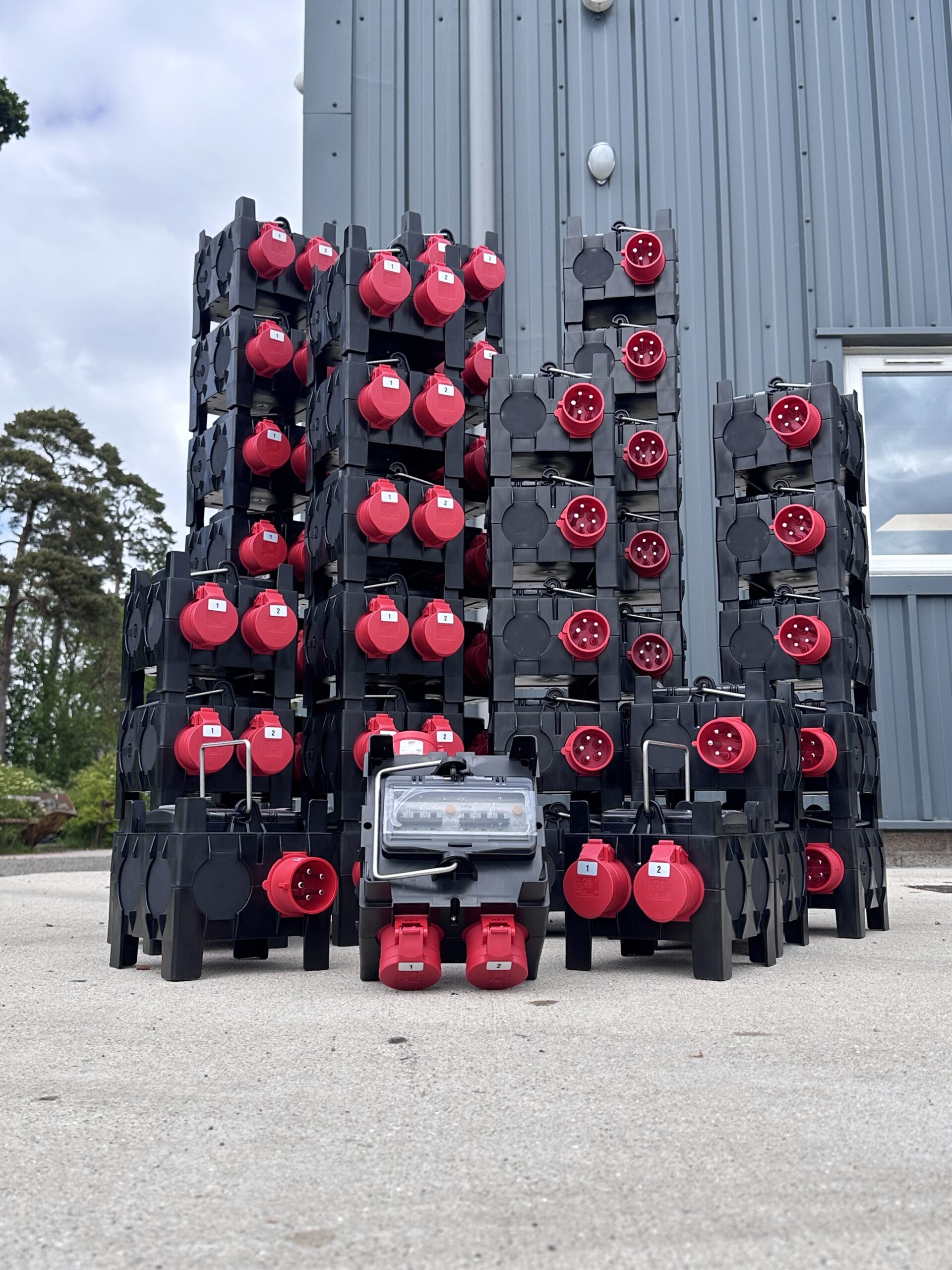 IMST Stack 32A3 to 2 x 16A3